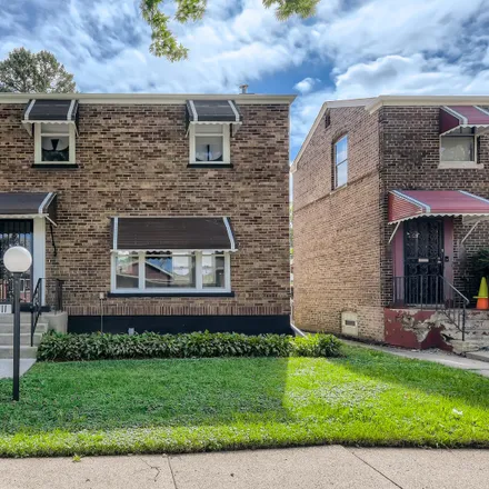 Buy this 2 bed house on 10005-10007 South Sangamon Street in Chicago, IL 60643