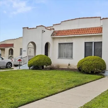 Buy this 3 bed house on 2837 12th Avenue in Los Angeles, CA 90018