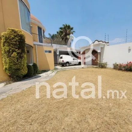 Buy this 6 bed house on Oxxo in Avenida Carril a Morillotla, 72754 San Bernardino Tlaxcalancingo