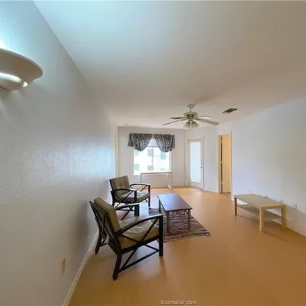 Image 3 - 472 Nevada Street, College Station, TX 77840, USA - Condo for rent