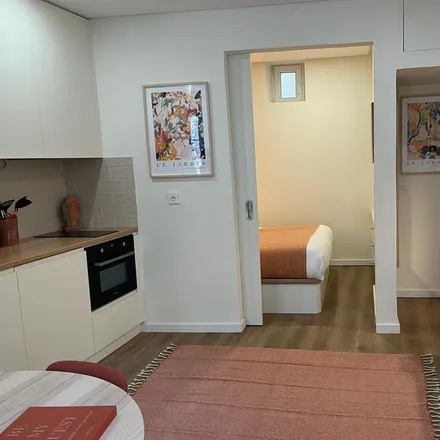 Rent this 1 bed apartment on Travessa da Laranjeira 17 in 19, 21
