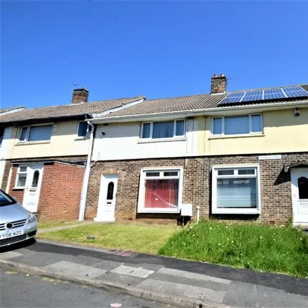 Rent this 2 bed townhouse on Delavale Close in Peterlee, SR8 5RH