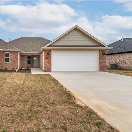 Buy this 4 bed house on 865 Klenc Road in Springdale, AR 72762