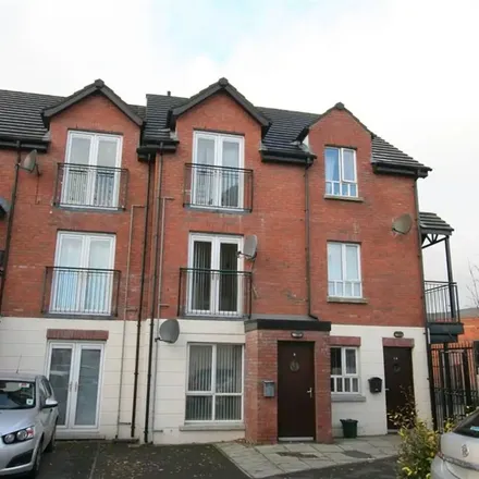 Image 5 - Maldon Court, Belfast, BT12 6HE, United Kingdom - Apartment for rent