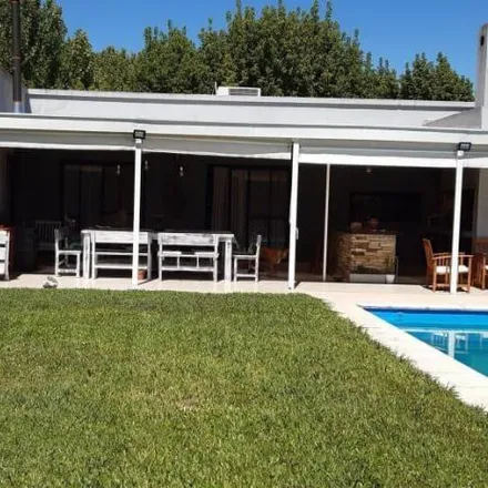 Buy this 3 bed house on Avenida Patricias Argentinas in Partido de Escobar, 1620 Maquinista Savio