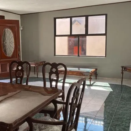 Rent this 3 bed house on Motel Islas in Avenida 10 Poniente, Centro Histórico de Puebla