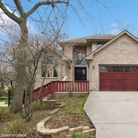 Buy this 4 bed house on Pleasant Avenue in Saddlewood, DuPage County
