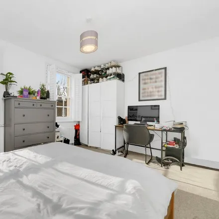 Image 7 - Carol Street, London, NW1 0AY, United Kingdom - Townhouse for rent