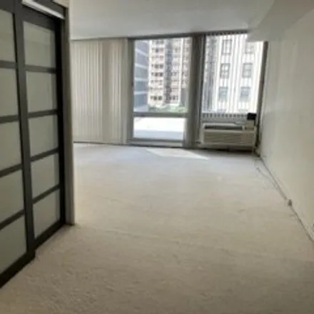 Image 4 - 880 N Lake Shore Dr Apt 3h, Chicago, Illinois, 60611 - House for sale