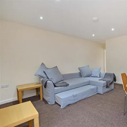 Rent this 3 bed apartment on 460 Ecclesall Road in Sheffield, S11 8PJ