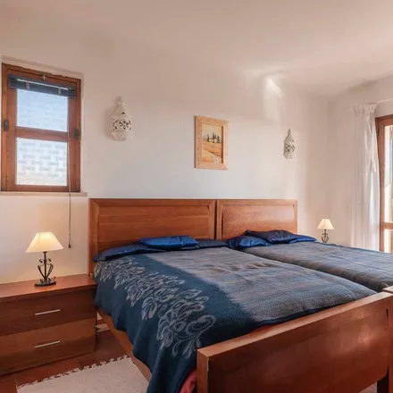 Rent this 3 bed house on 8200-001 Distrito de Évora
