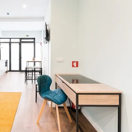 Image 8 - 4000-388 Distrito de Leiria, Portugal - Apartment for rent