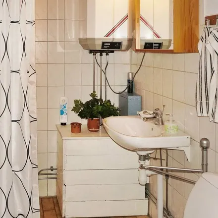 Rent this 3 bed house on 280 22 Vittsjö