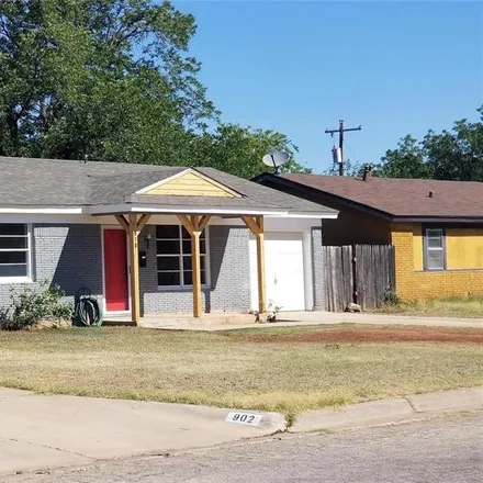 Rent this 3 bed house on 342 North Jefferson Street in Abilene, TX 79603