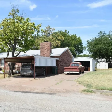 Image 2 - 505 South Sycamore Street, Archer City, Archer County, TX 76351, USA - House for sale