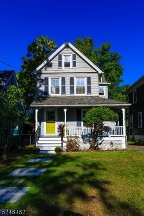 Rent this 3 bed house on 512 West Broad Street in Westfield, NJ 07090