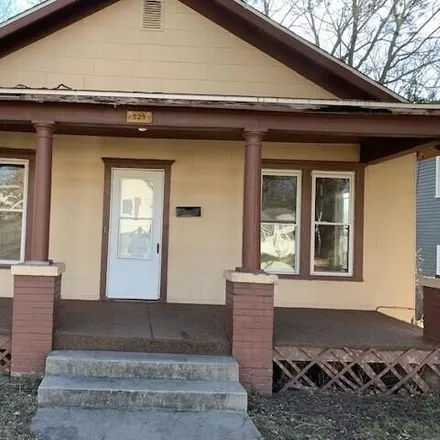 Buy this 2 bed house on 180 West E Street in Joplin, MO 64801