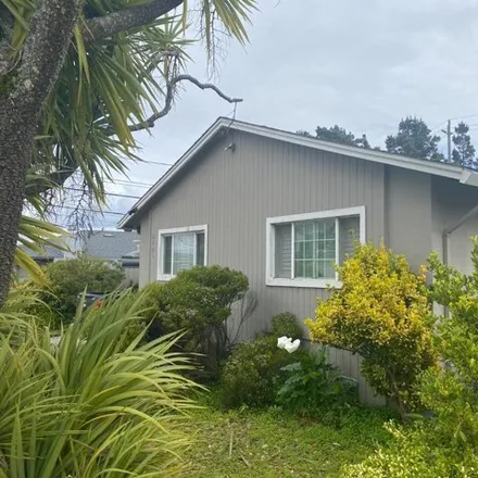 Rent this 3 bed house on 2489 Catalpa Way in San Bruno, CA 94066