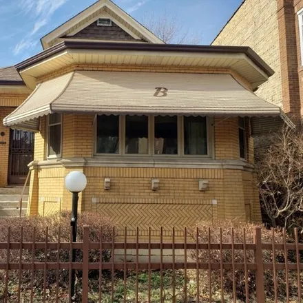 Buy this 5 bed house on 8242 South Marshfield Avenue in Chicago, IL 60620