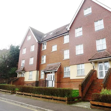 Rent this 2 bed apartment on Sandcroft in Garlands Road, Redhill