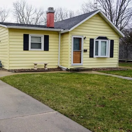 Buy this 2 bed house on 435 South Madison Street in Evansville, WI 53536