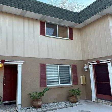 Image 1 - 320 6th Street North, Safety Harbor, FL 34695, USA - Townhouse for sale