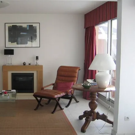 Rent this 3 bed apartment on unknown Rue du Général et Lieutenant Lavergne in 47300 Bias, France