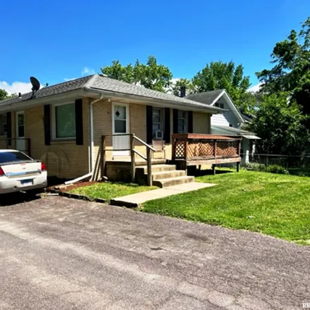 Image 3 - 2703 North Springdale Avenue, Peoria, IL 61603, USA - Duplex for sale