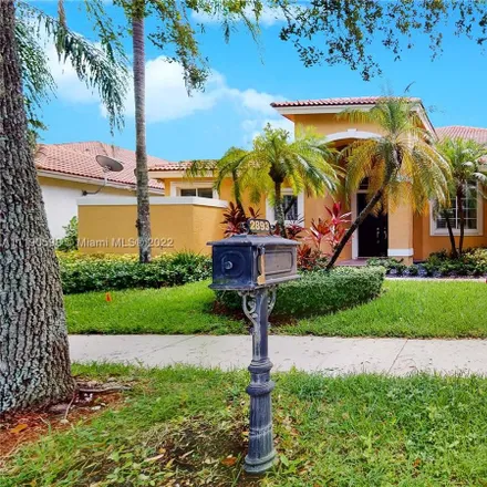 Rent this 5 bed house on 2893 Oakbrook Drive in Weston, FL 33332