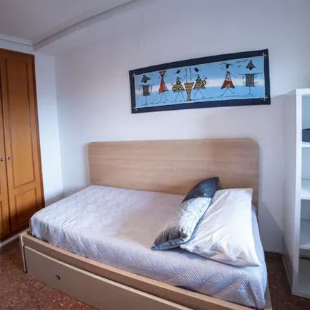 Rent this 5 bed apartment on Carrer de l'Humanista Furió in 46022 Valencia, Spain
