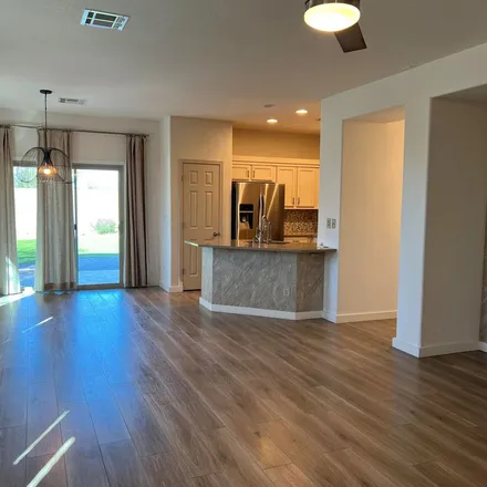 Rent this 3 bed apartment on 40132 North Bridlewood Court in Phoenix, AZ 85086