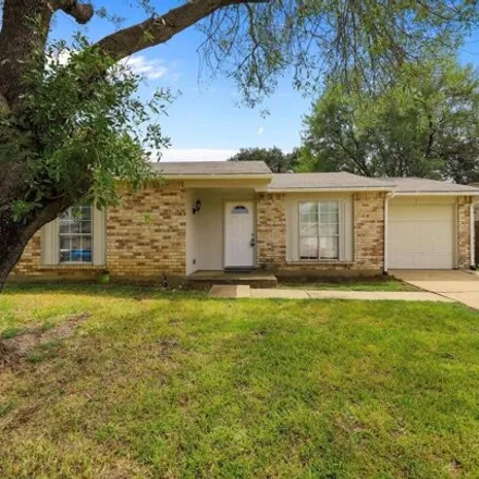 Rent this 2 bed house on 7008 Greenview Circle North in Fort Worth, TX 76120