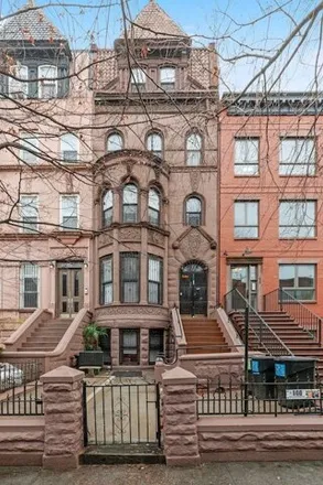 Rent this 1 bed condo on 100 Lefferts Place in New York, NY 11238