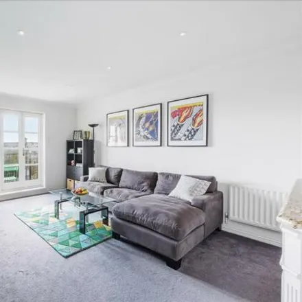 Image 5 - Willow Court, Corney Reach Way, London, W4 2TP, United Kingdom - Apartment for rent