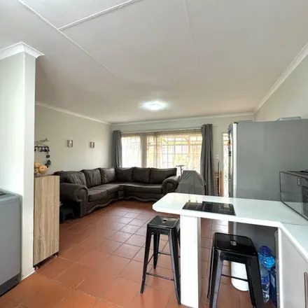 Rent this 2 bed apartment on unnamed road in Douglasdale, Randburg
