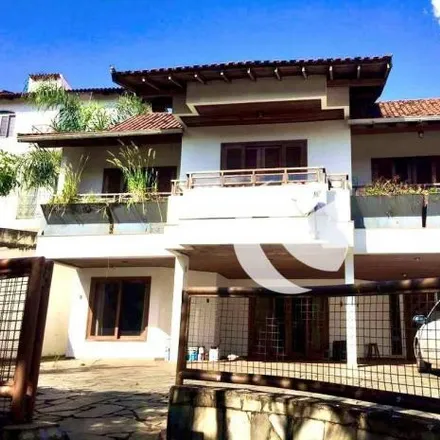 Buy this 5 bed house on Rua Foz do Iguaçu in Presidente, Londrina - PR