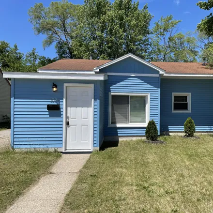 Buy this 2 bed house on Muskegon Middle School in 1150 Amity Avenue, Muskegon