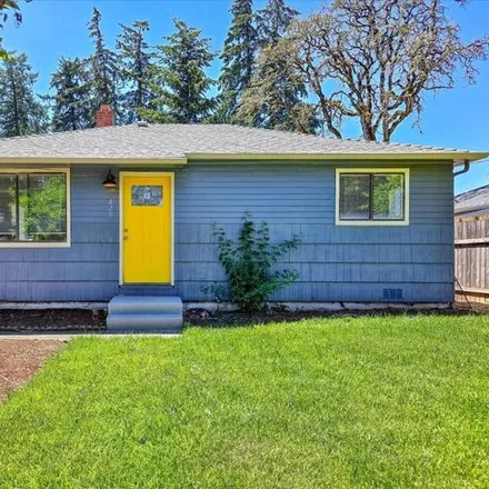 Buy this 2 bed house on 420 Alco St NE in Albany, Oregon