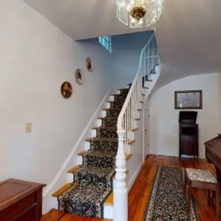 Rent this 5 bed apartment on 7 Crown Street in Crown Hill Historic District, Worcester