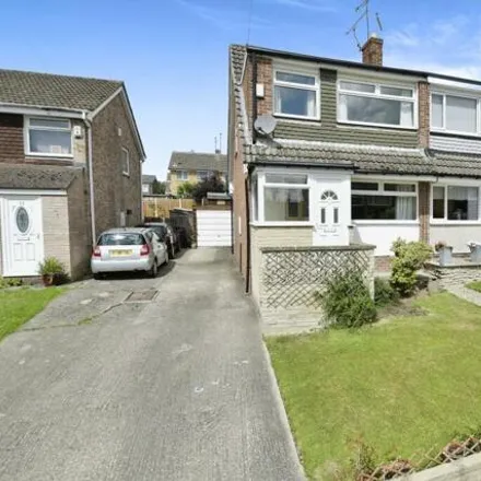 Buy this 3 bed duplex on Farrier Gate in Sheffield, S35 3PG