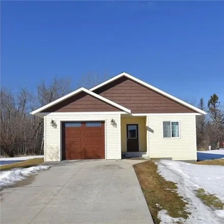 Image 1 - 257 6th Avenue Southwest, Warroad, Roseau County, MN 56763, USA - House for sale
