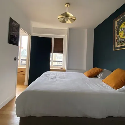 Rent this 1 bed apartment on 40 Rue Laugier in 75017 Paris, France