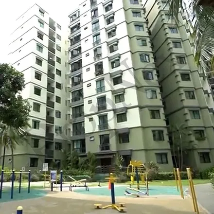 Rent this 3 bed apartment on Blk 222 in 222 Simei Street 4, Singapore 520222