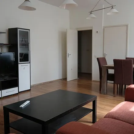 Rent this 4 bed apartment on 3e Schansstraat 17B in 3025 XS Rotterdam, Netherlands