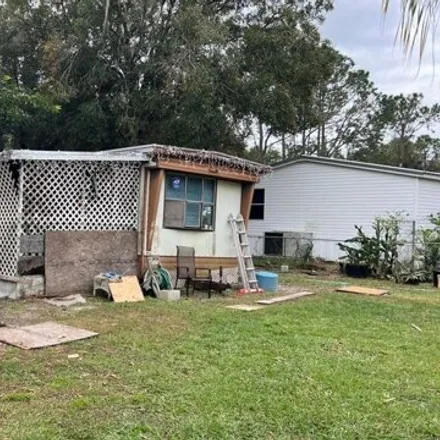 Buy this studio townhouse on 7011 South 51st Avenue in Progress Village, Hillsborough County