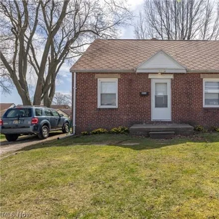 Buy this 3 bed house on 1032 Reed Avenue in Akron, OH 44306