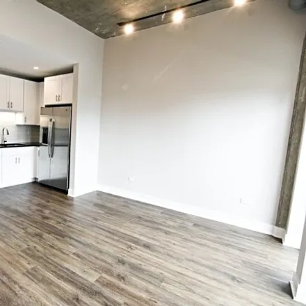 Image 3 - 3833 N Broadway St Apt 618, Chicago, Illinois, 60613 - Apartment for rent