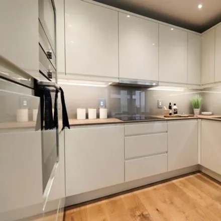 Image 2 - Lundy Close, London, NW9 4EZ, United Kingdom - Apartment for rent