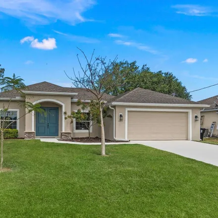 Rent this 3 bed house on Port Saint Lucie in FL, US
