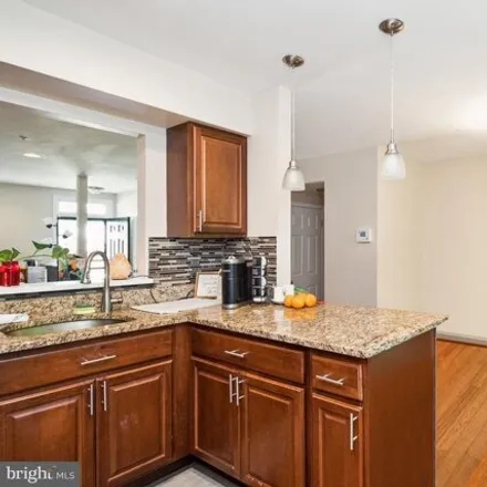 Image 5 - 3614 Wood Creek Drive, Suitland, MD 20746, USA - Townhouse for sale